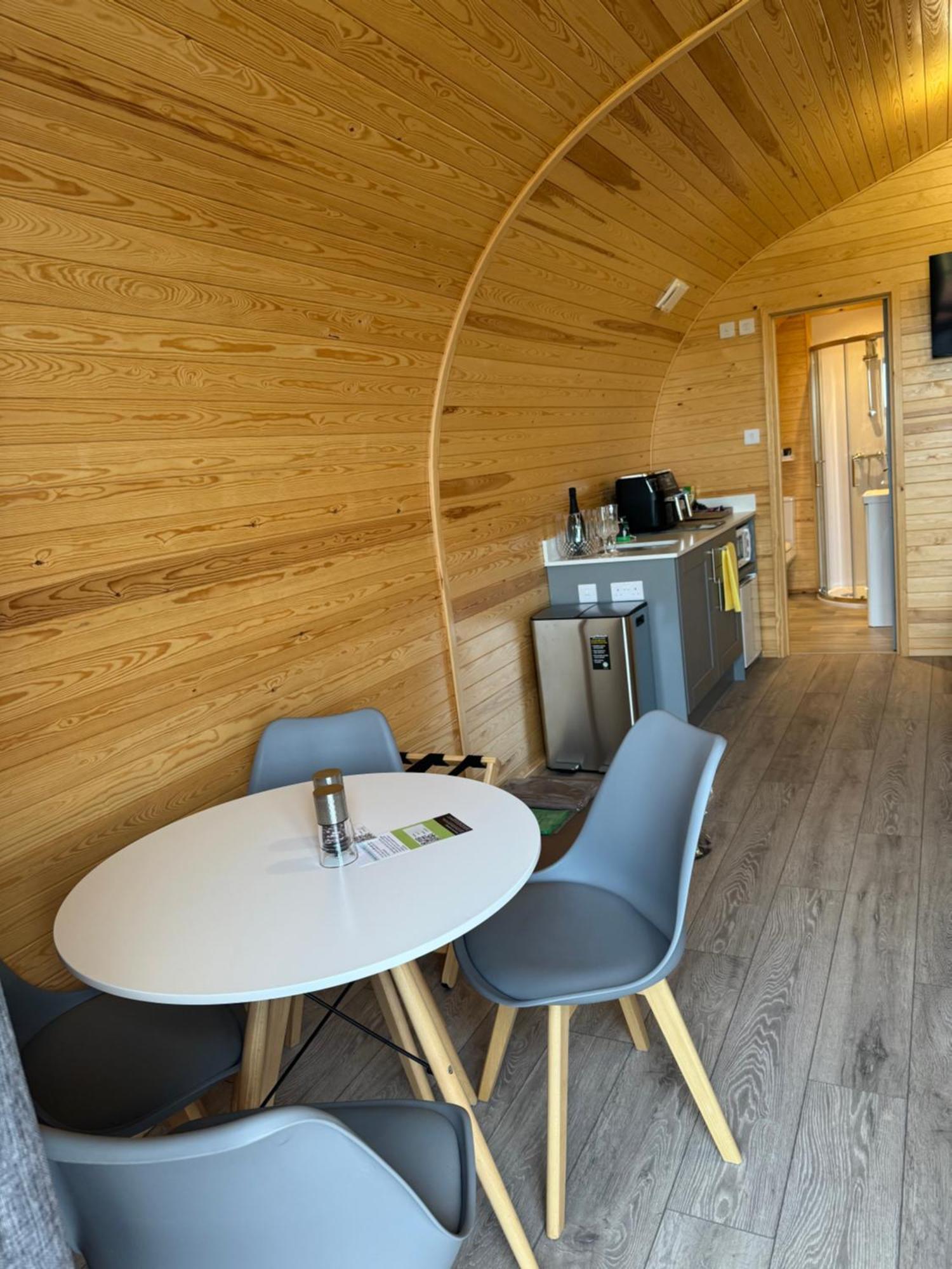 Hotel Ffrith Beach Glamping With Hot Tub Prestatyn Exterior foto