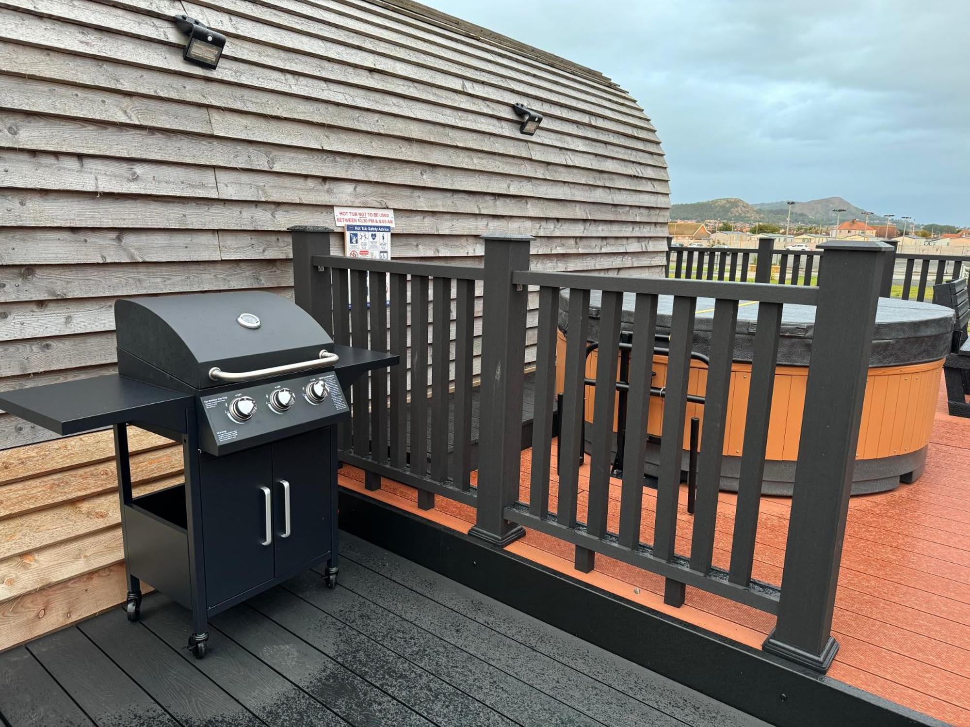 Hotel Ffrith Beach Glamping With Hot Tub Prestatyn Exterior foto