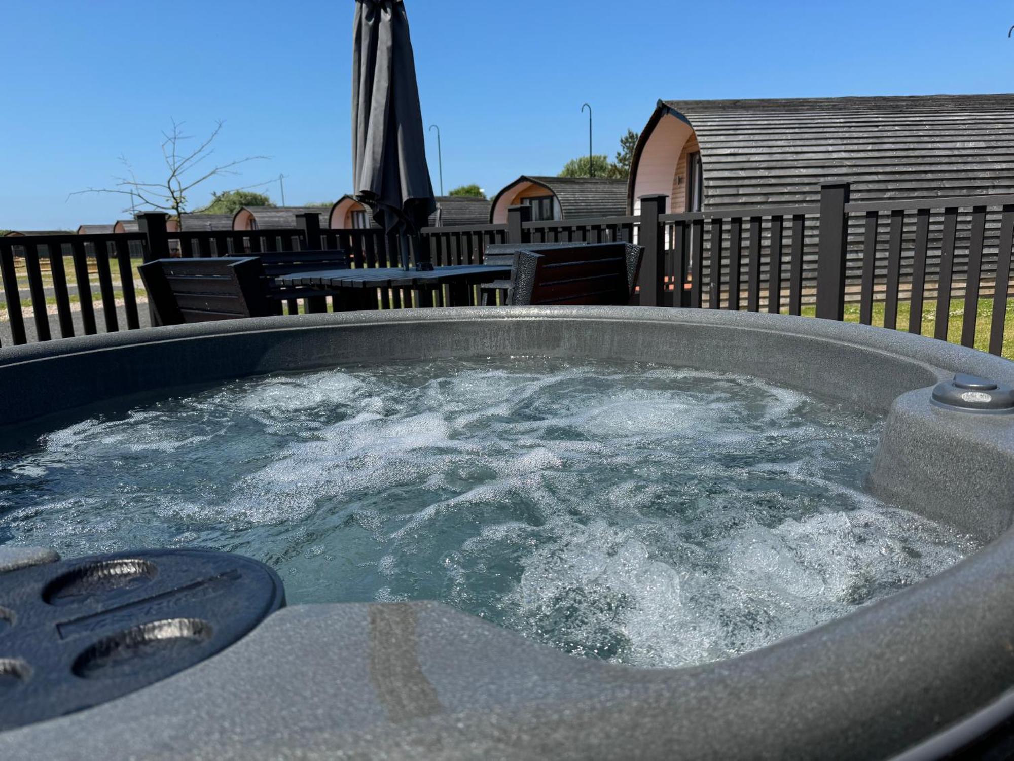 Hotel Ffrith Beach Glamping With Hot Tub Prestatyn Exterior foto
