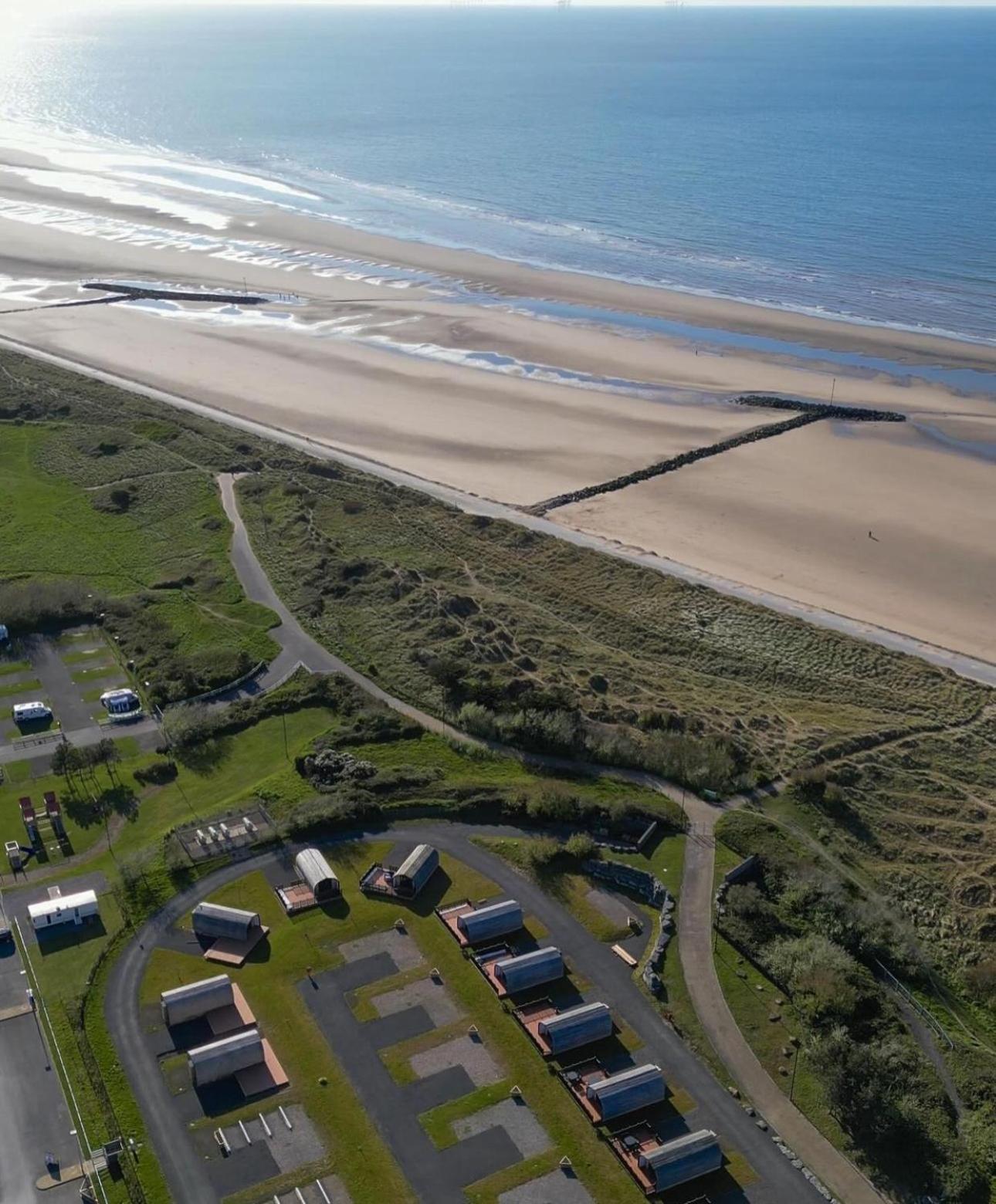 Hotel Ffrith Beach Glamping With Hot Tub Prestatyn Exterior foto